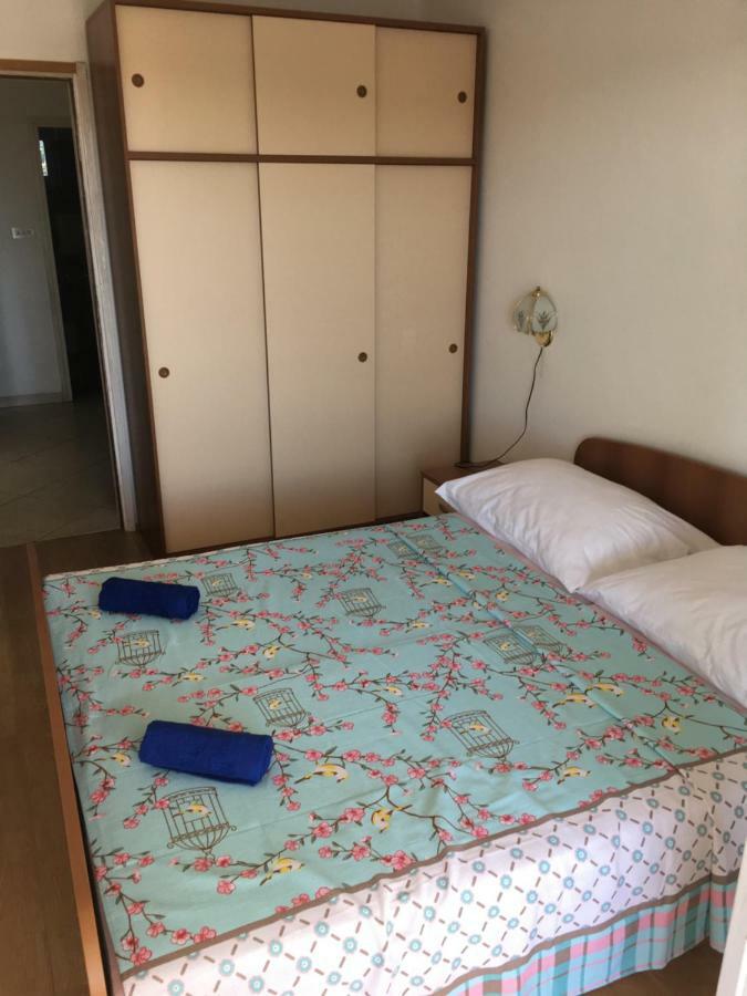Apartmani Nina シベニク エクステリア 写真