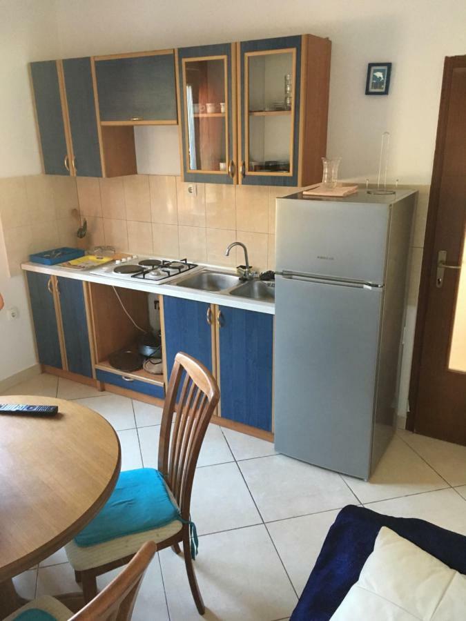 Apartmani Nina シベニク エクステリア 写真