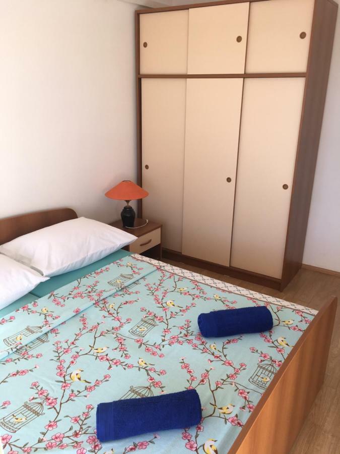 Apartmani Nina シベニク エクステリア 写真