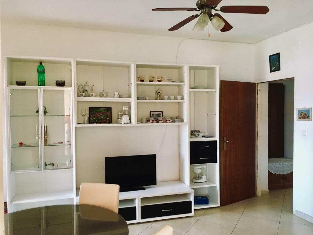 Apartmani Nina シベニク エクステリア 写真