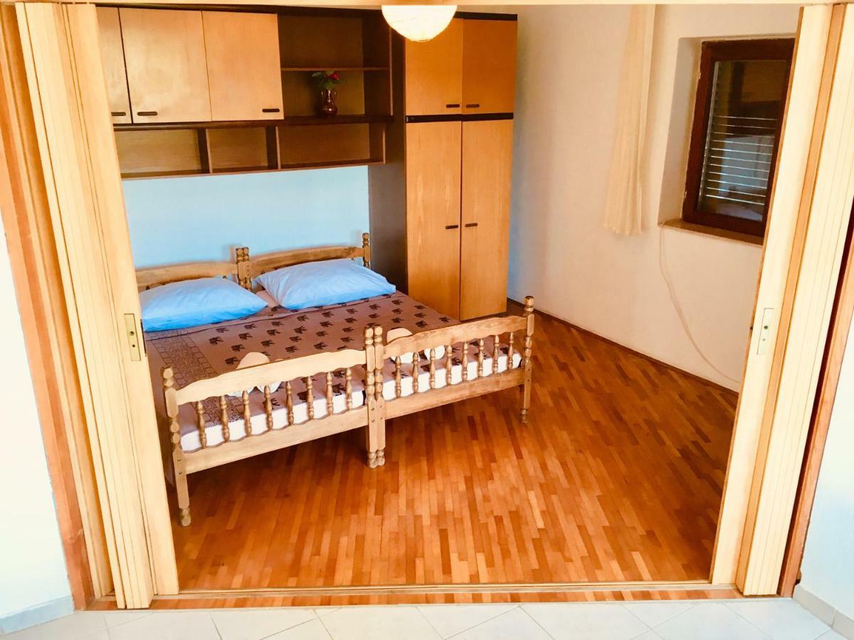 Apartmani Nina シベニク エクステリア 写真